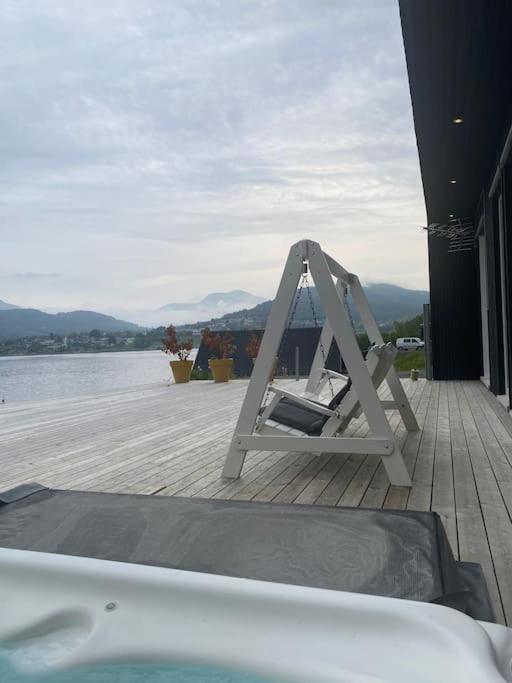 Hébergement de vacances Fantastisk I Tennfjord, Ved Alesund. *